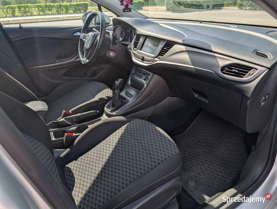 Opel Astra Sports Tourer 16 CDTI 136 SS diesel Warszawa