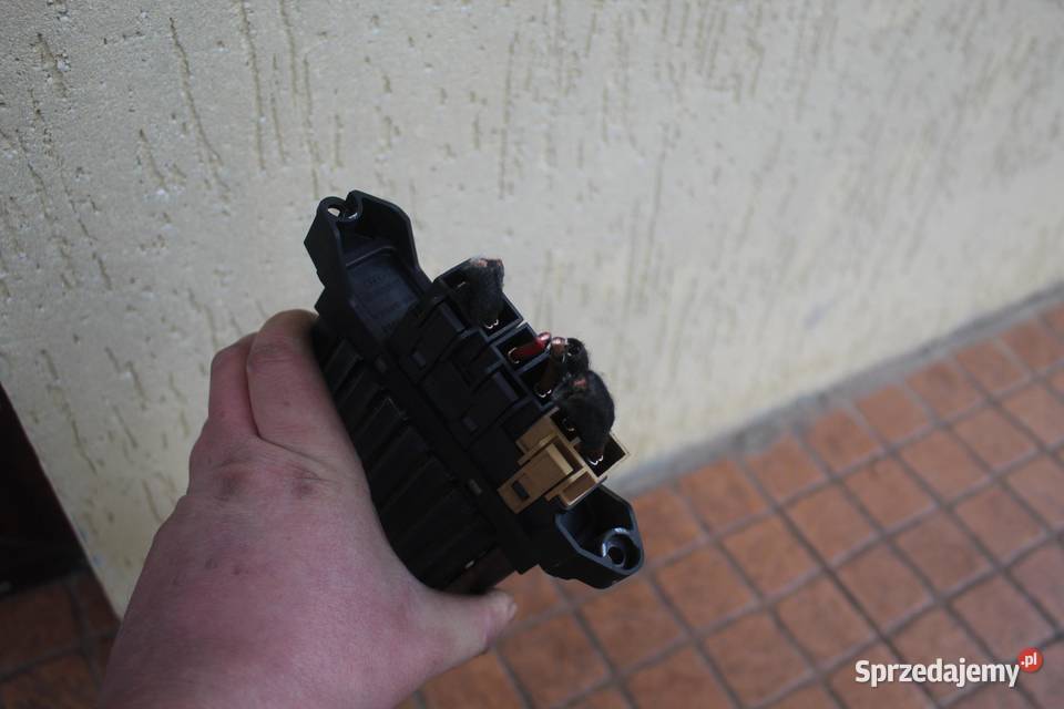 NAGRZEWNICA ELEKTRYCZNA AUDI A6 C5 4B1819011 osobowe