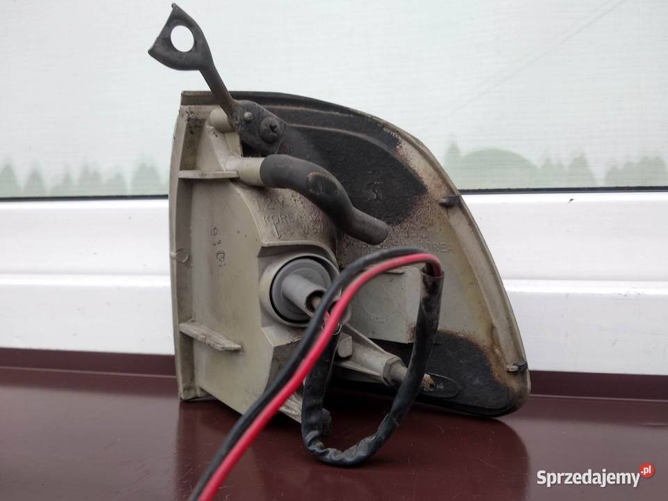 Kia Pride 19872000 lampa pozycyjna prawa Sieradz