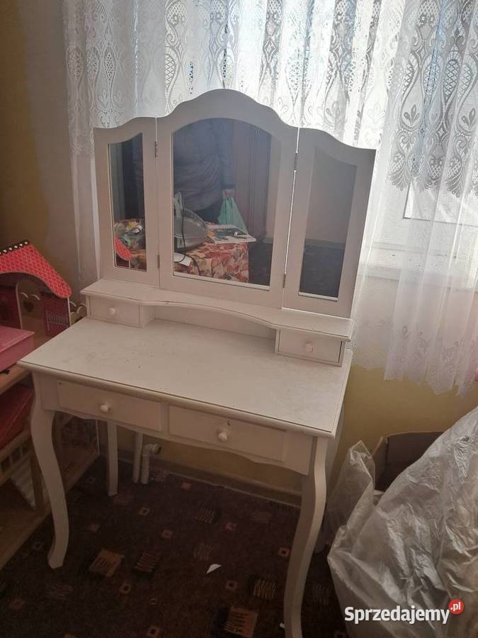 Toaletka biała w stanie warmińsko-mazurskie