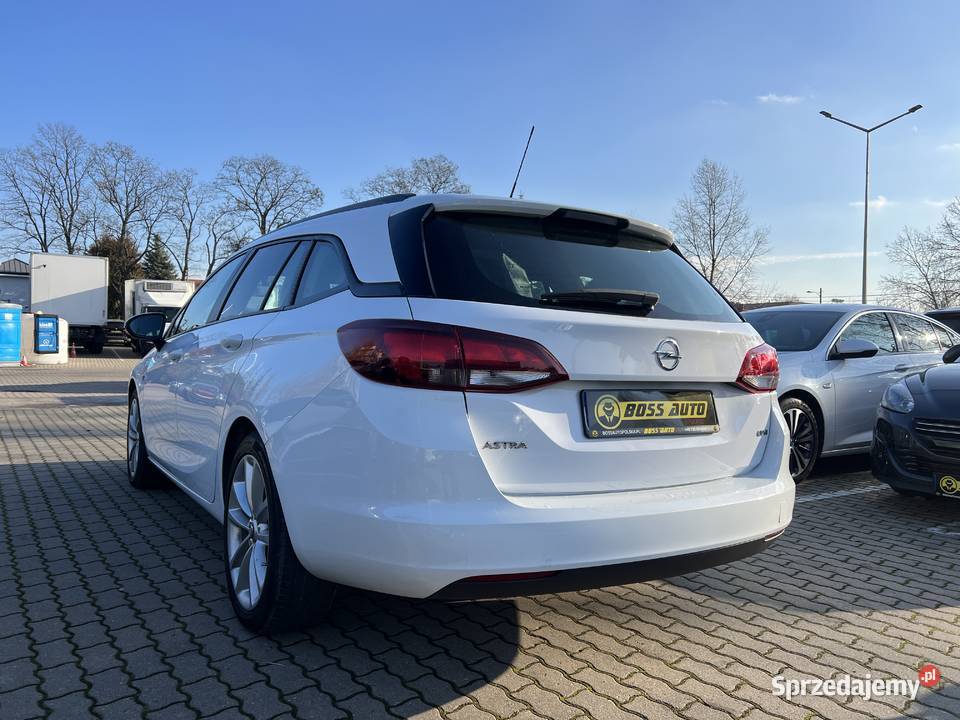 Opel Astra 2016 Warszawa sprzedam