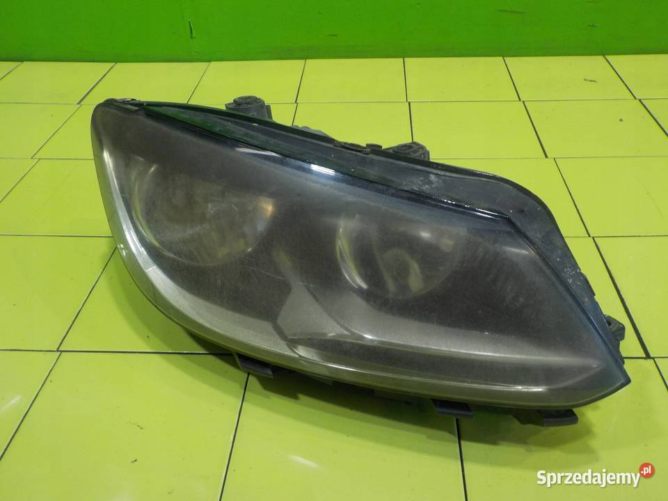 VW TOURAN LIFT II 16 TDI 11r lampa prawa przod