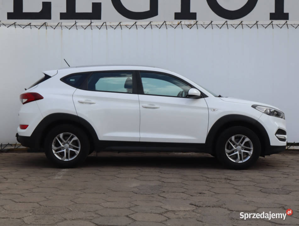 Hyundai Tucson 16 GDI gniazdo USB