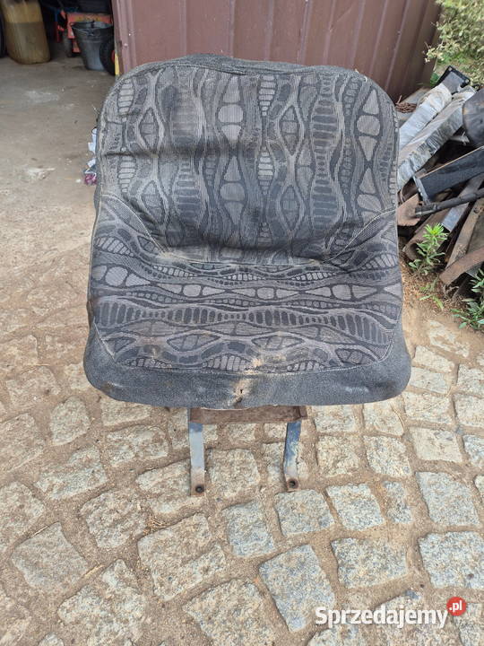 Fotel Ursus C330 siedzenie C330 Pozostałe Bucze