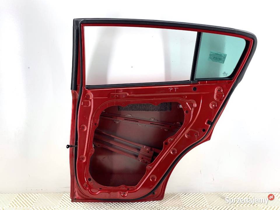 DRZWI PRAWY TYŁ KIA SPORTAGE IV SUV True Red podkarpackie