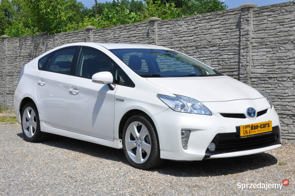 Toyota Prius 18 136 Lift Dynamic Oryginał Mały światła do jazdy dziennej