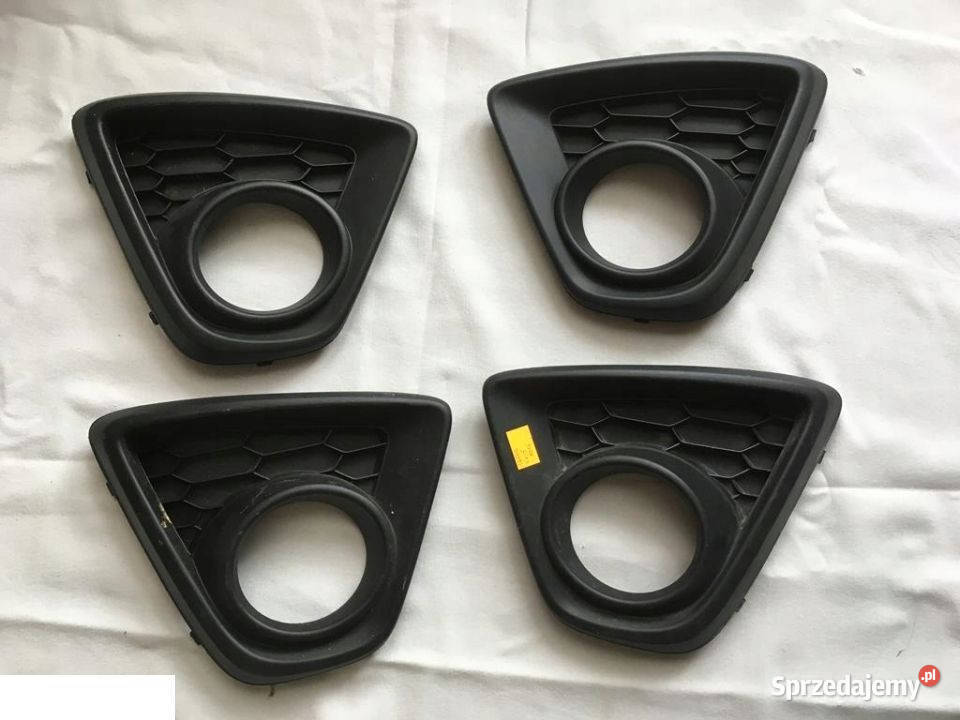 Mazda CX5 2014 ramka halogenu kratka PRAWA LEWA osobowe Karoseria Kozubszczyzna