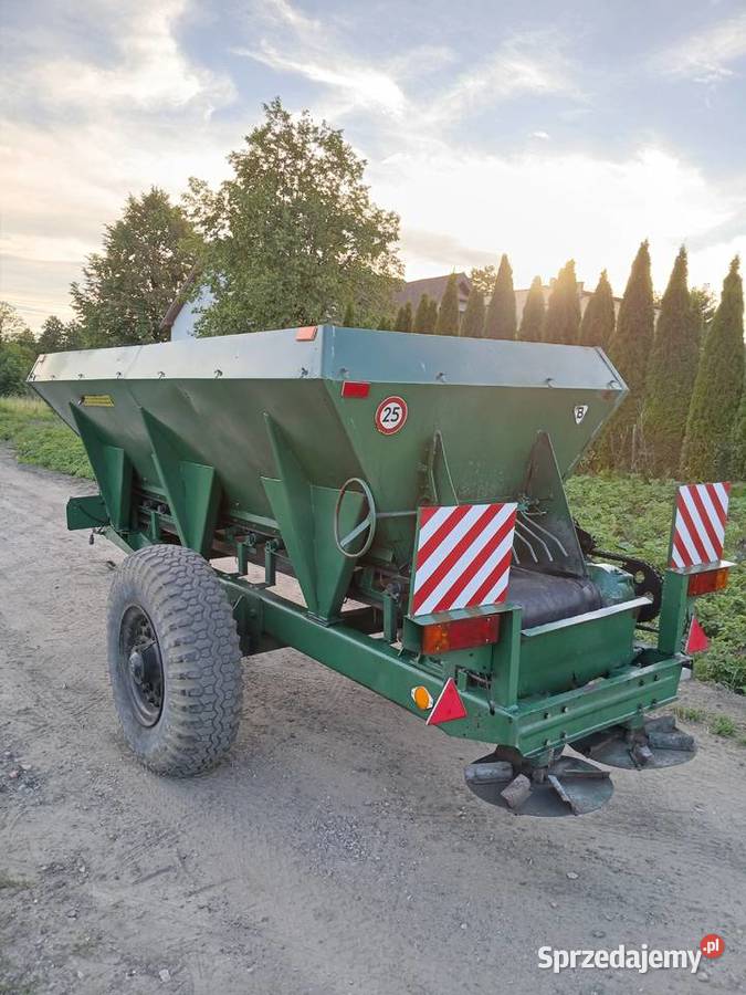 Rozsiewacz wapna rcw 3 rcw 5 piast wapniarka Rzgów