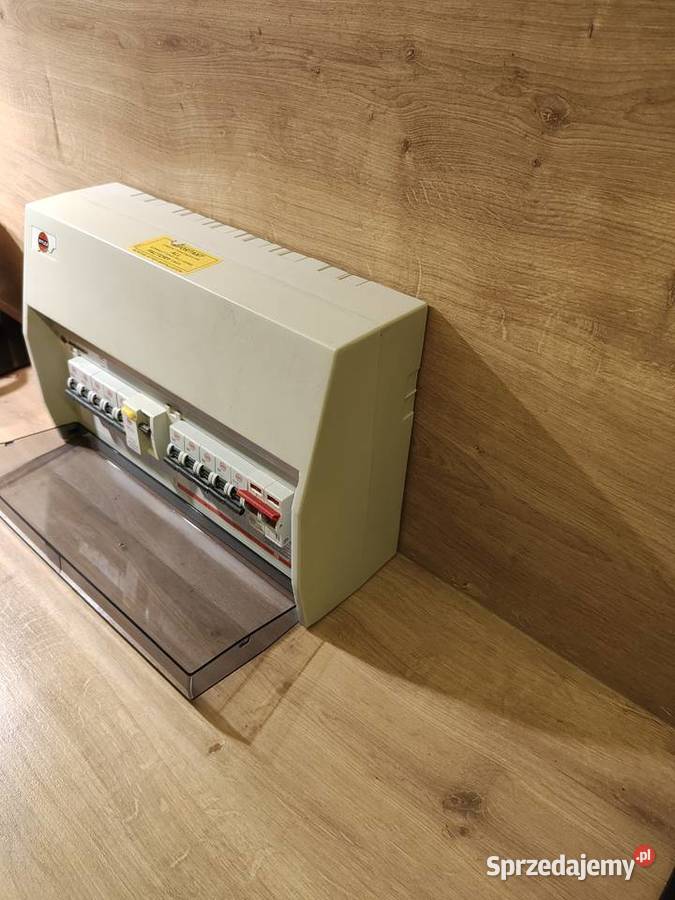 Elektryczna skrzynka rozdzielcza z Wołomin