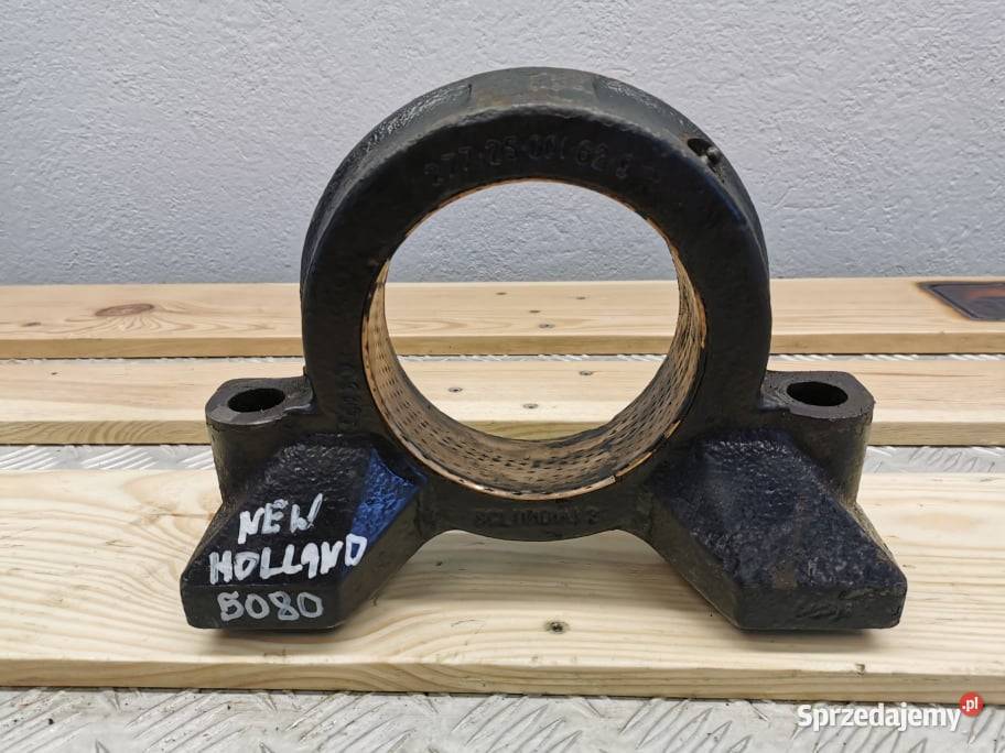Ucho osi napędowej Holland LM 5080 Spicer Pozostałe Wilkowo