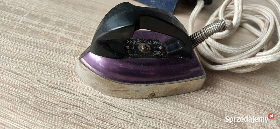 Żelazko podróżne typ P120 małe PRL vintage AGD drobne Tuchola