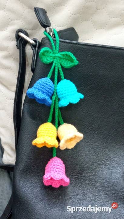 Dzwoneczki wykonane na szydełku zawieszka