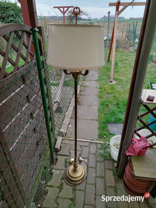 Sprzedam starą lampę mosiężna Lampy podłogowe Nowogard