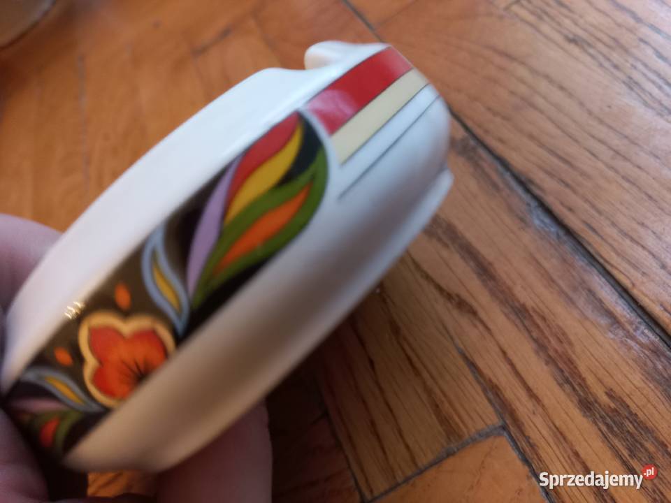 Popielnica porcelanowa ćmielów Piastów