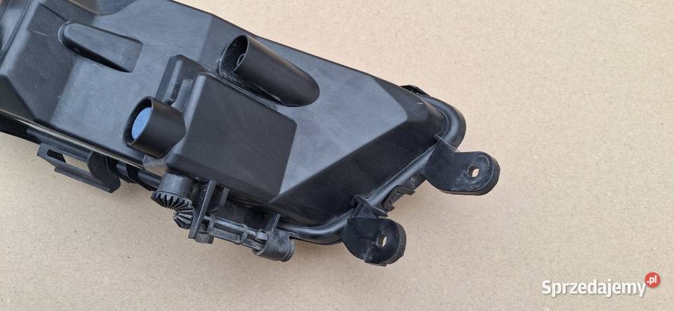 SKODA OKTAVIA III LIFT HALOGEN LEWY LAMPA Bieleń