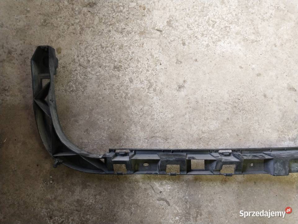 Ślizg tylnego zderzaka kombi VW Passat B6 Nowy Sącz