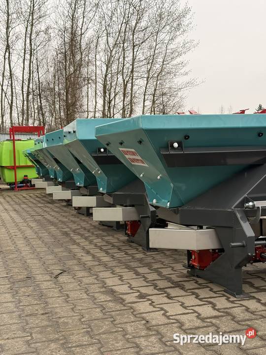 Rozsiewacz dwutalerzowy 800l polska sprawdzona Police