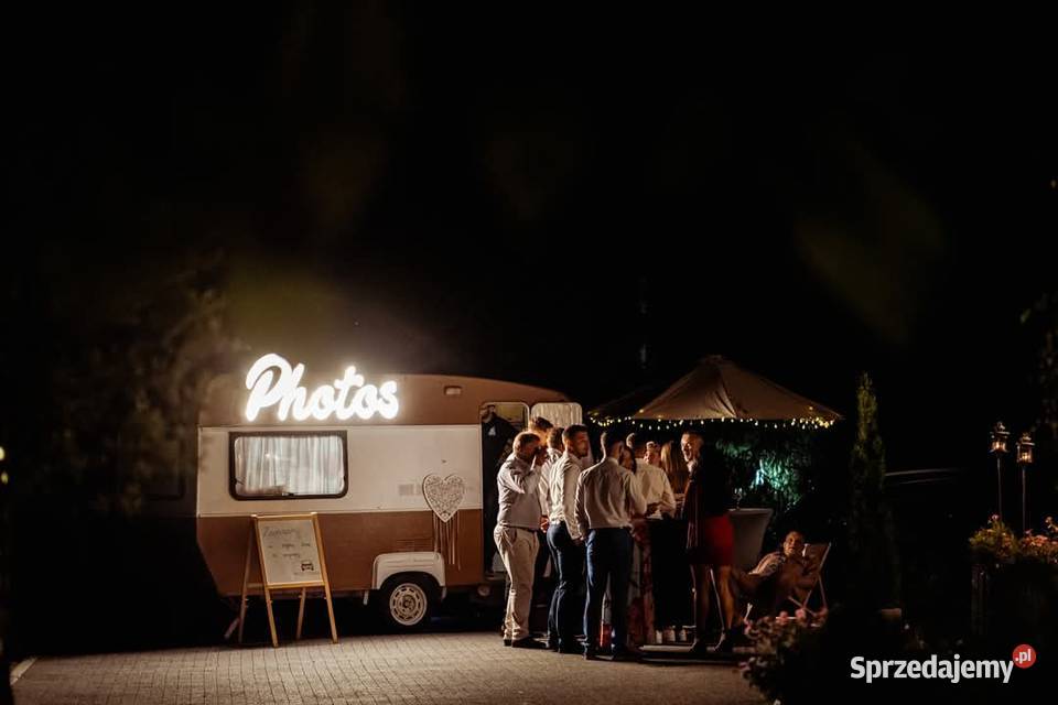 Fotoprzyczepa fotobudka fotobus wesele ślub