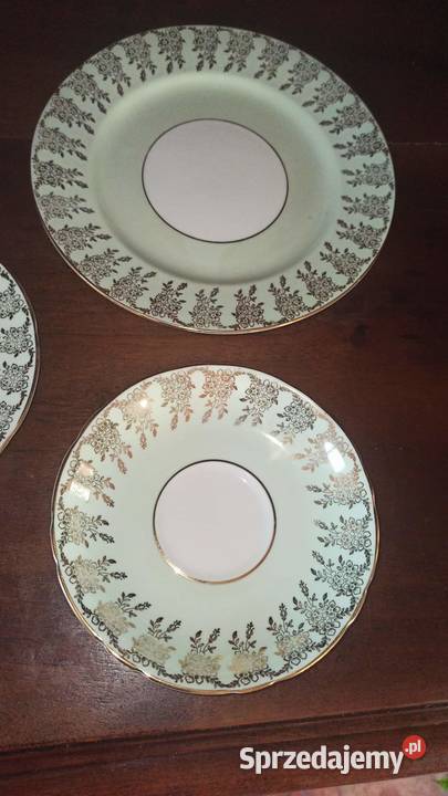 Serwis do herbaty
Adderley England Biało złoto Porcelana i szkło Gdańsk