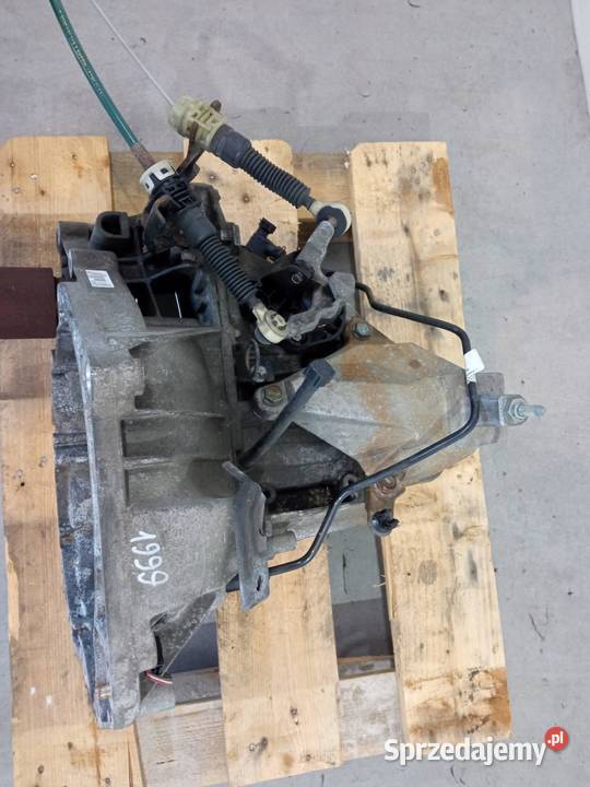 SKRZYNIA BIEGÓW 304010100R JH3195 12 Nissan sprzedam