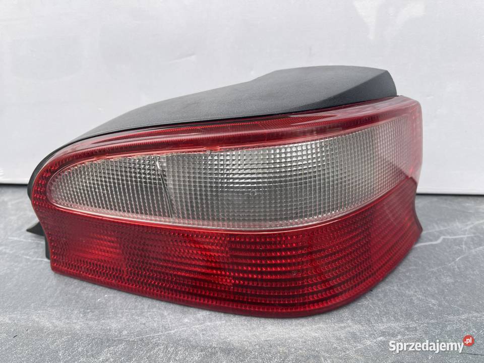CITROEN SAXO PRAWA LAMPA TYŁ sprzedam