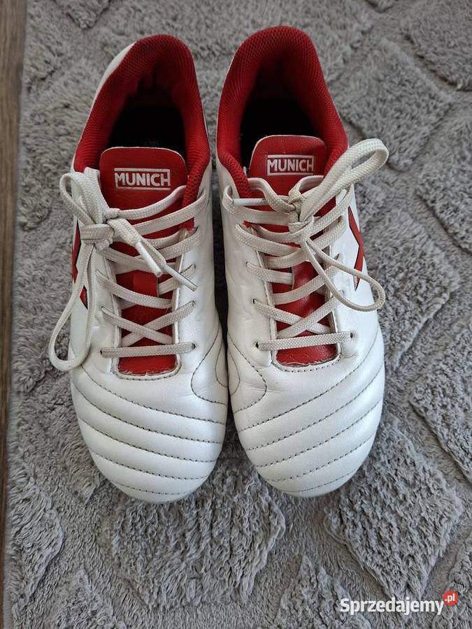 Korki buty do gry w piłkę Hadle Kańczuckie