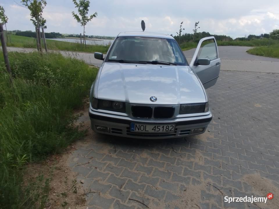 BMW E36 compact 96 16 benzyna 296500km sprzedam