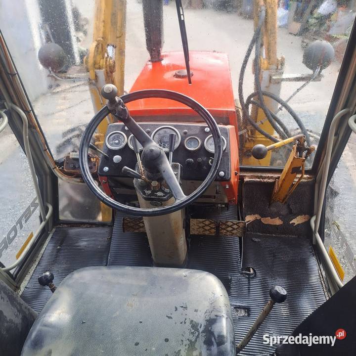 sprzedam ursusa 8045 z turem Napęd 4x4 Zbuczyn sprzedam