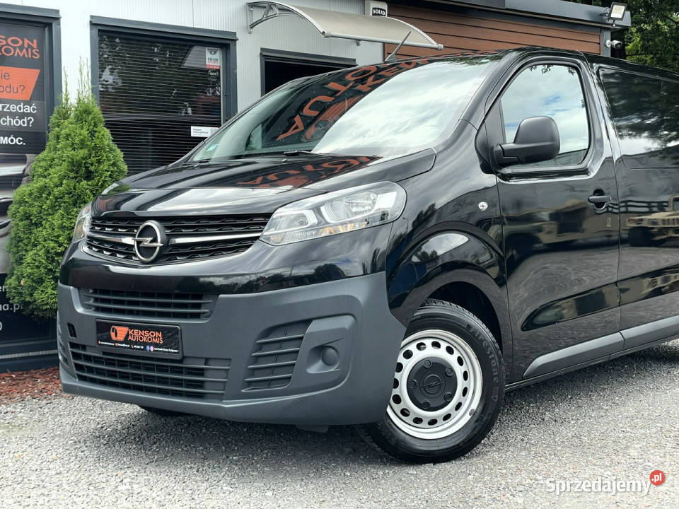 Opel Vivaro Klimatyzacja Nawigacja Tempomat czujnik parkowania Samochody dostawcze Bydgoszcz sprzedam