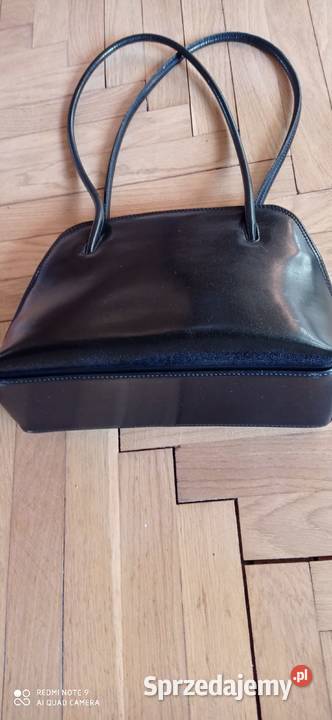 Torebka ze skóry czarna stan b 30cm mazowieckie Warszawa