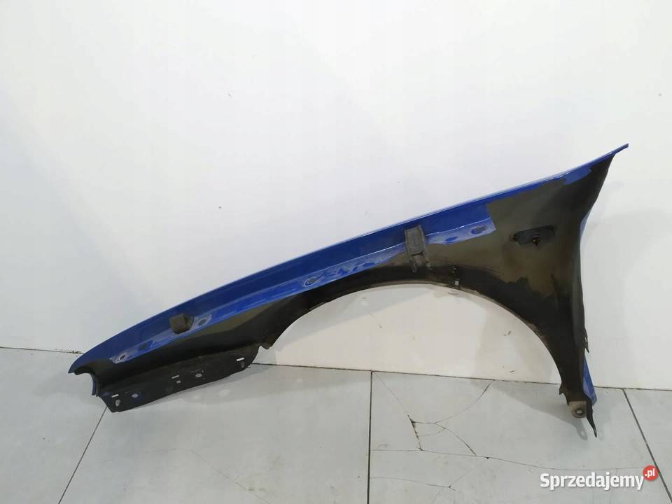 BŁOTNIK PRAWY PRZÓD NIEBIESKI VW Volkswagen Golf Rok produkcji 1997