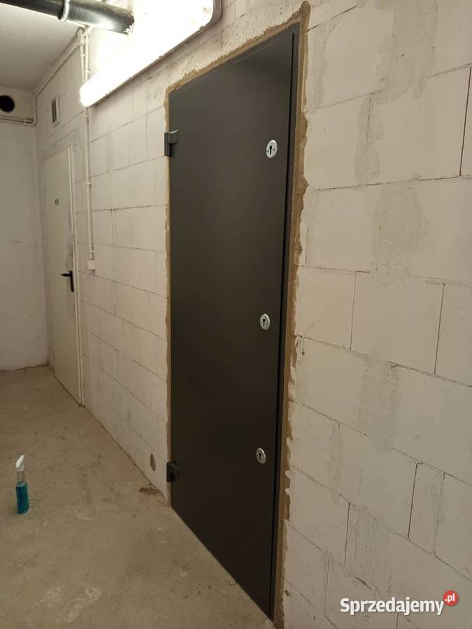 Drzwi do piwnicy stalowe solidne