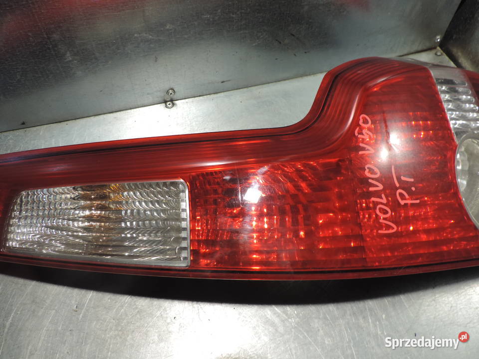 LAMPA PRAWY TYŁ TYLNA VOLVO V50 KOMBI Nowy Sącz