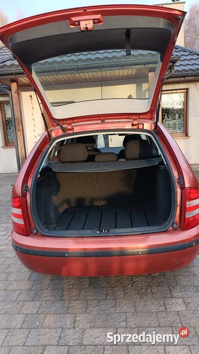 Skoda Fabia Kombi pierwszy właściciel garażowany Rok produkcji 2007 łódzkie Pabianice