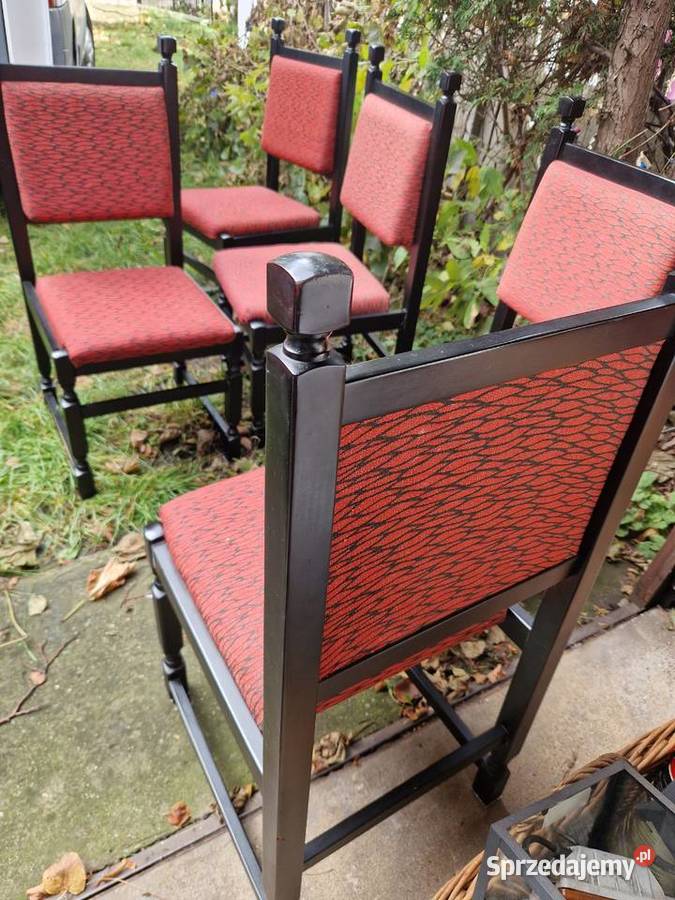 Długi czarny rozkładany stół 10 krzeseł 83cm Ciechocinek