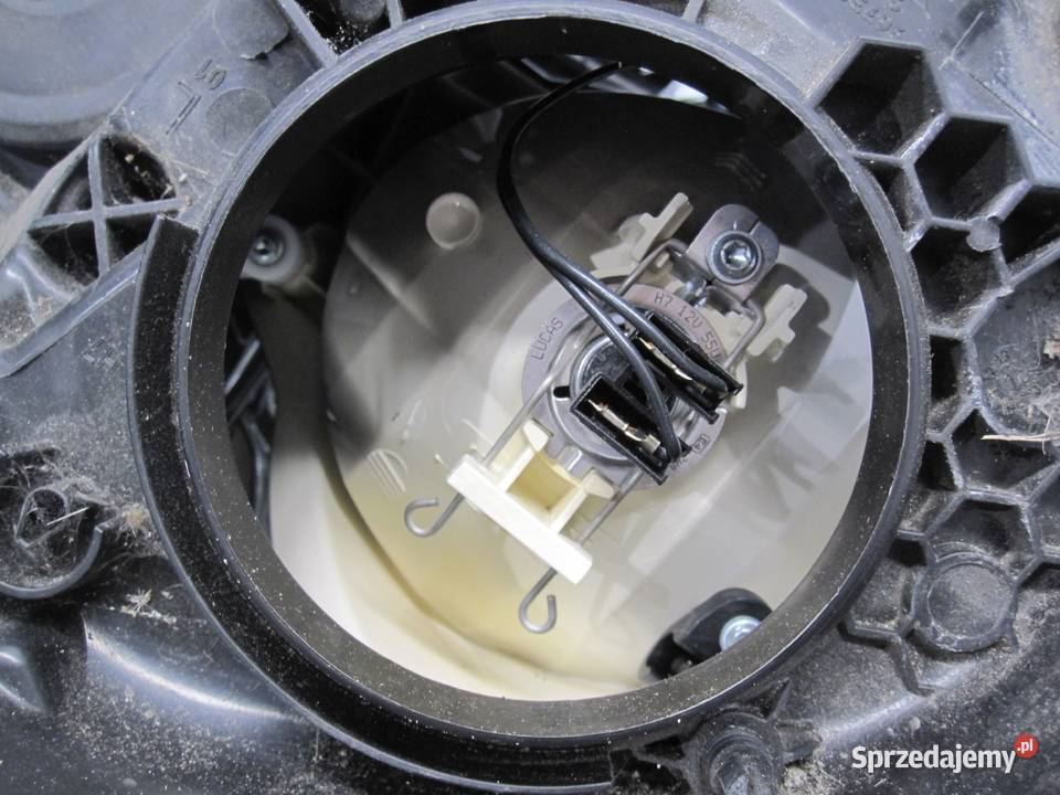 CITROEN C3 II 12r lampa lewa przód ANGLIK Kielce