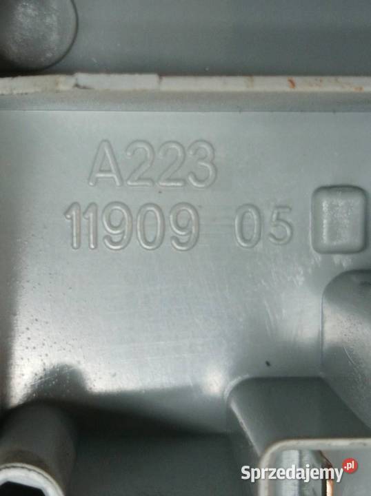 SKRZYNKA BEZPIECZNIKÓW 1388593080 23 D 148 Fiat świętokrzyskie