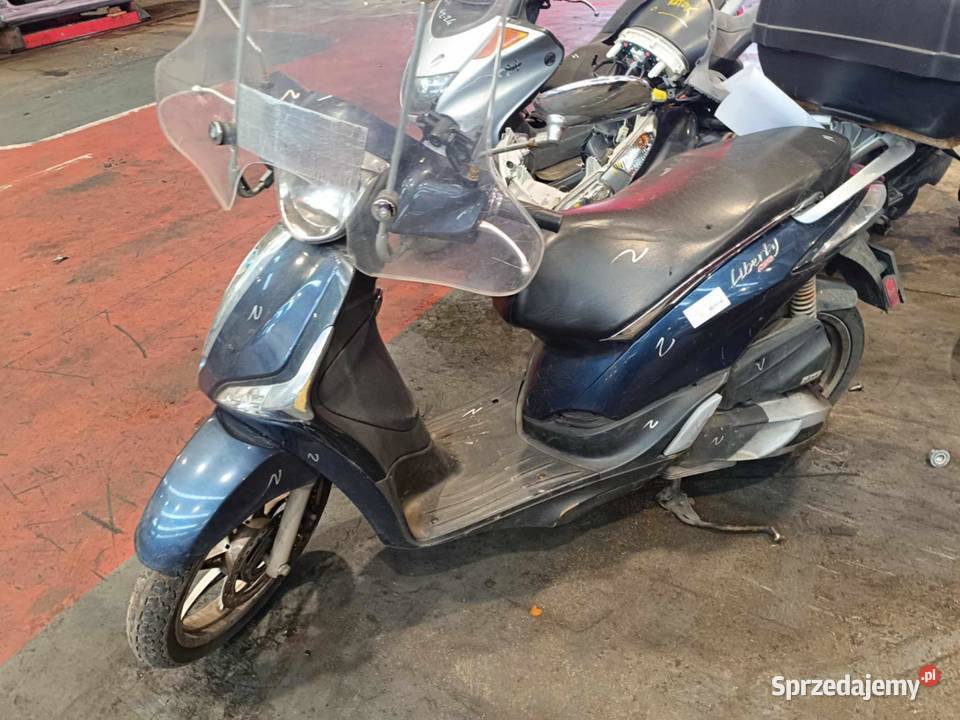 PIAGGIO LIBERTY 125 ABS 2020 zaślepka klapka Szyby i owiewki Warszawa sprzedam