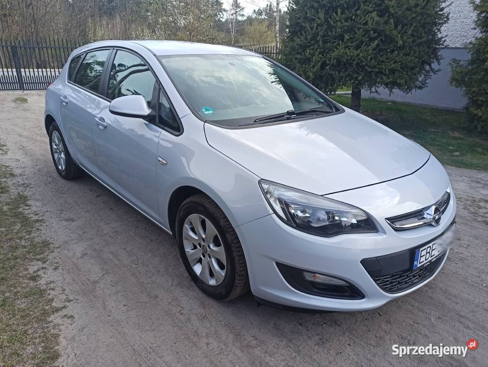 Opel Astra J 14 Oryginalny lakier Zadbana łódzkie Bełchatów