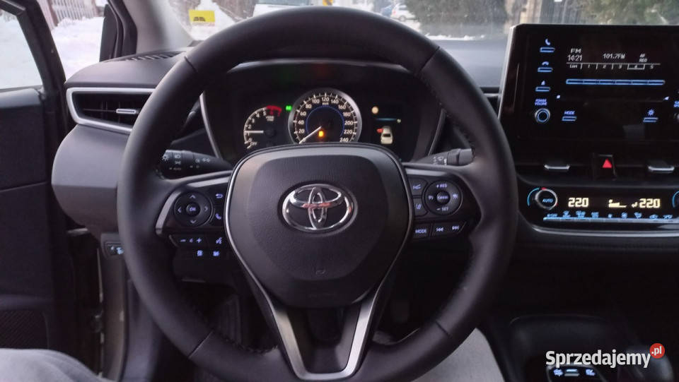 Toyota Corolla Comfort eCVT 18 Hybryda Tempomat czujnik parkowania