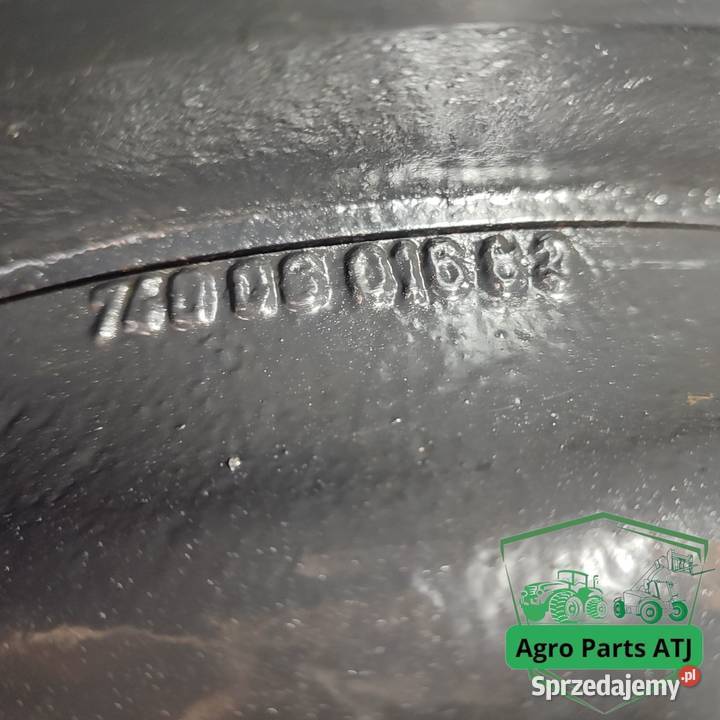 Zwolnica Zwrotnica Piasta Półoś V36698600 Valtra Ciechanowiec sprzedam