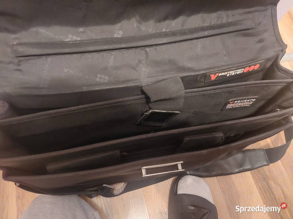 Tornister komputerowo książkowy Torby i torebki Kobyłka sprzedam