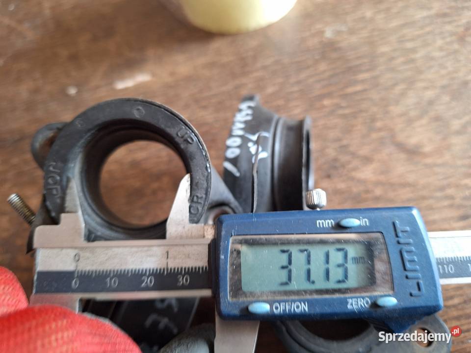 Suzuki GSXR 750 GSXR 1100 króćce ssące gumy dolnośląskie