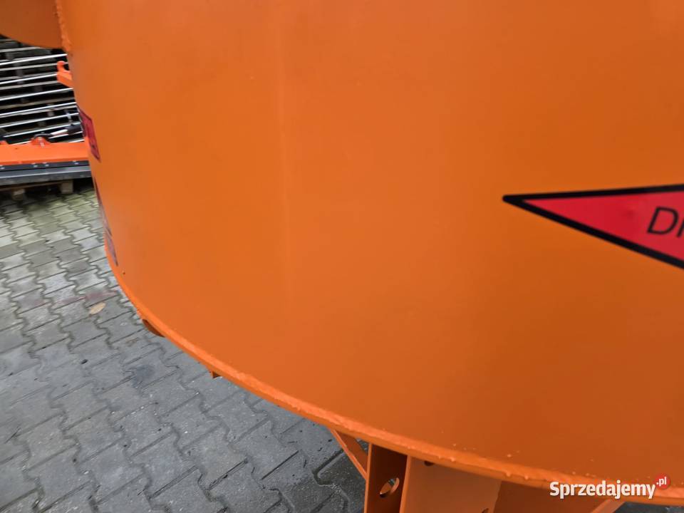 Mieszalnik betoniarka hydrauliczna 1000L Rok produkcji 2024 Pozostałe Puławy