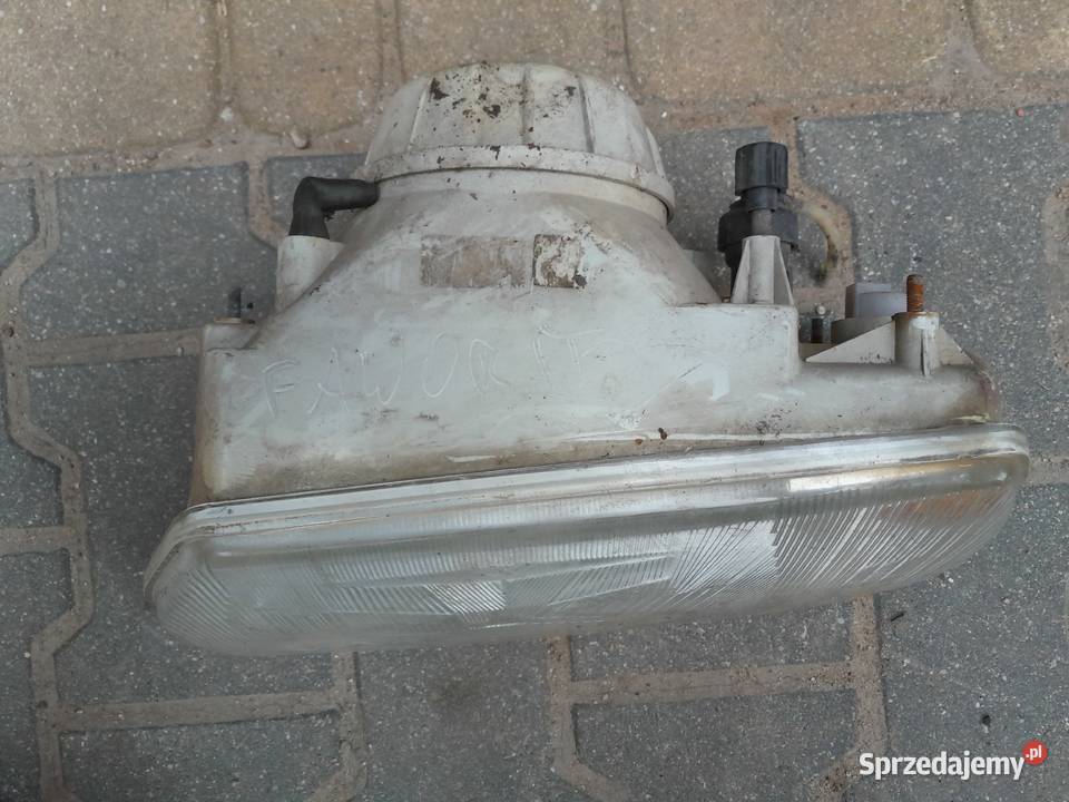 Skoda faworit lampa przednia Łomża