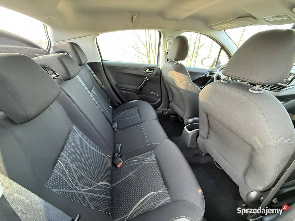 Peugeot 208 14 HDI 68 110 4cylindry facelift LED Ocice