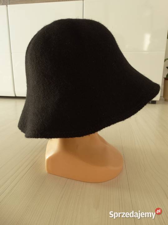 Czapka Kapelusz Bucket z Wełną Czarny Kolor Łomża