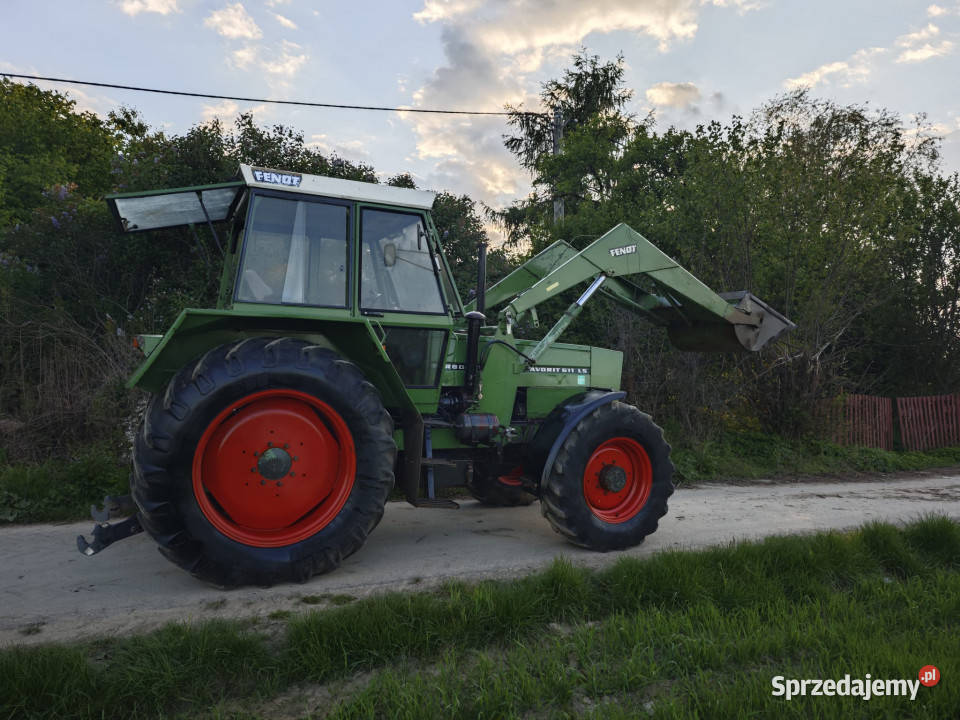 Ciągnik FENDT Favorit 611 LS turbomatik 4x4 105 Kraków