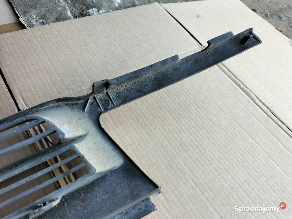 OPEL ASTRA F ATRAPA ATRAPKA ZDERZKA GRILL Kamień-Kolonia sprzedam