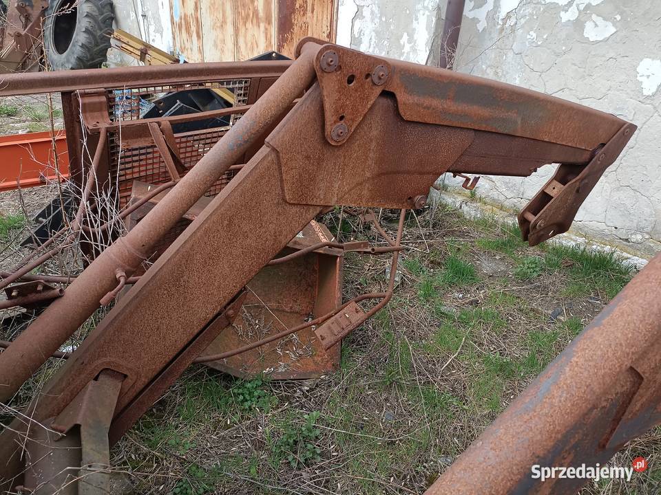 Ładowacz quicke z adaptacją do valtra uszkodzony